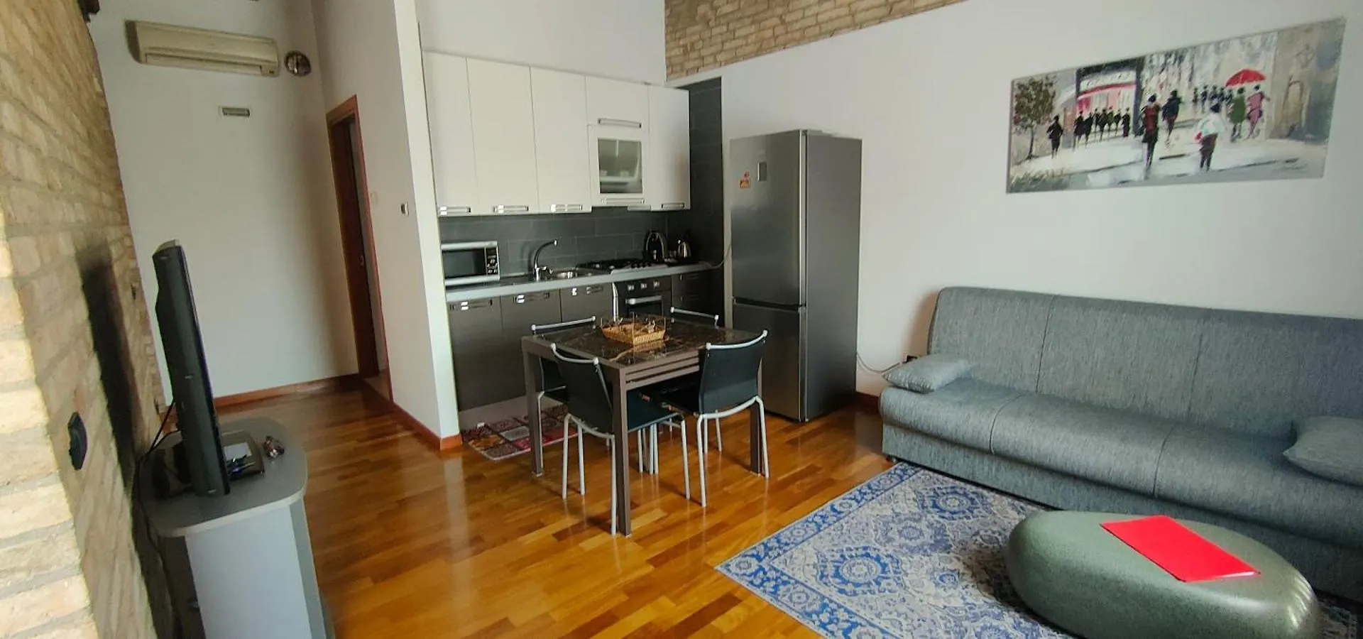 Urban 34 Apartment Treviso Italy